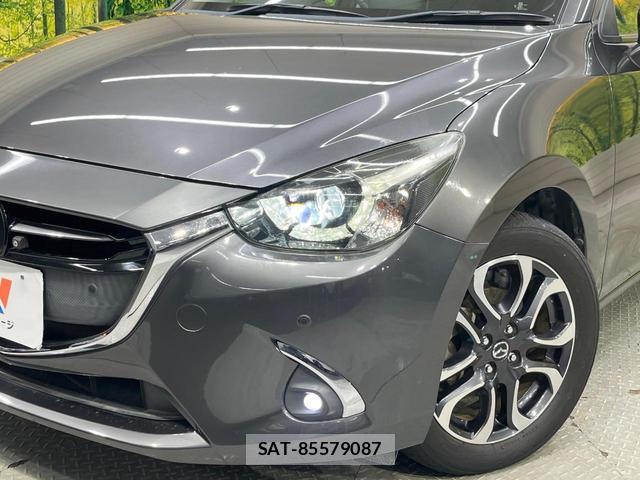 Mazda DEMIO 2017-12 8816478-11
