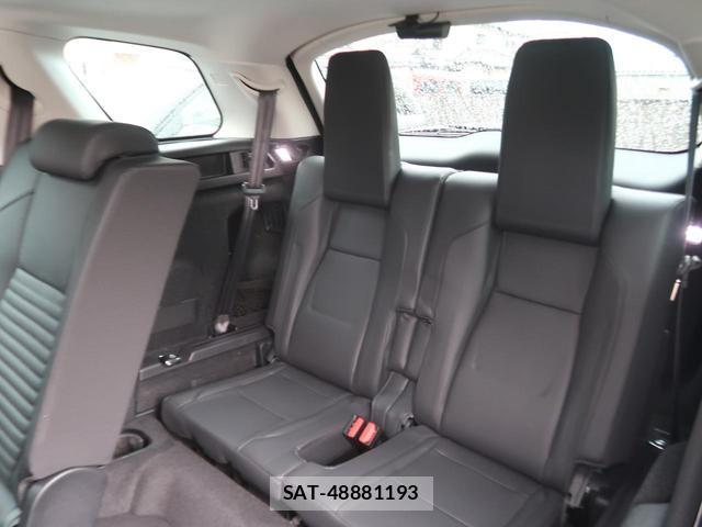 Land Rover DISCOVERY 2021-08 8813320-3