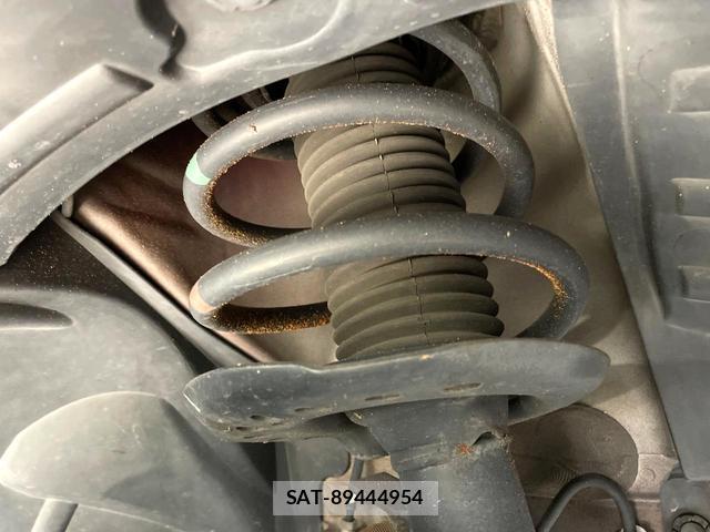 Nissan DUALIS 2011-09 8813005-19