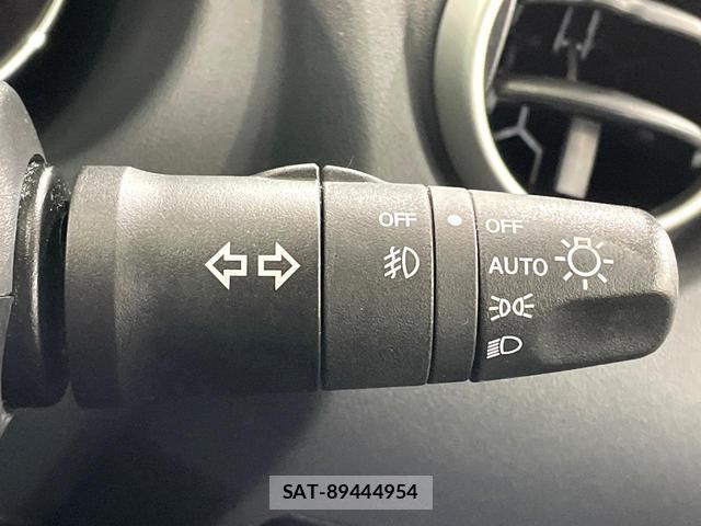 Nissan DUALIS 2011-09 8813005-7