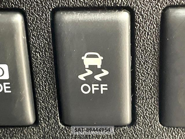 Nissan DUALIS 2011-09 8813005-8