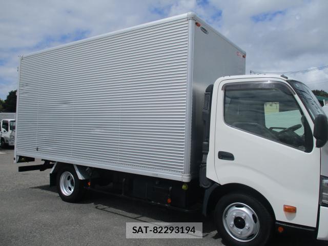 Hino DUTRO 2018 8812132-11
