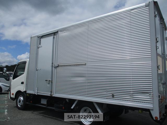 Hino DUTRO 2018 8812132-12