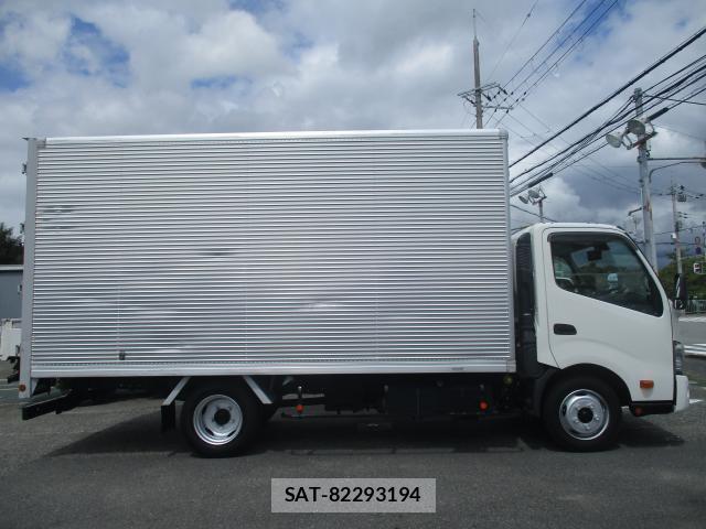 Hino DUTRO 2018 8812132-14