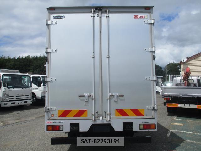 Hino DUTRO 2018 8812132-2