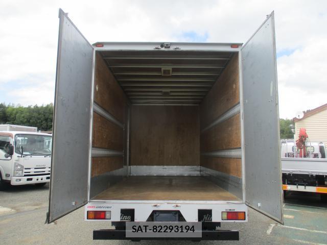 Hino DUTRO 2018 8812132-3