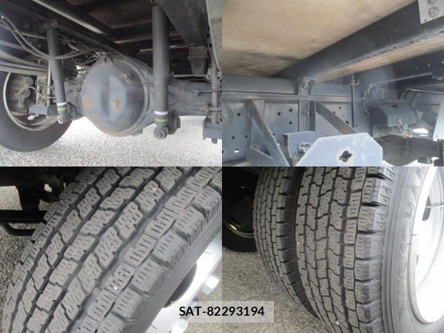 Hino DUTRO 2018 8812132-7