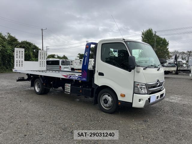 Hino DUTRO 2022-02 8813930-0