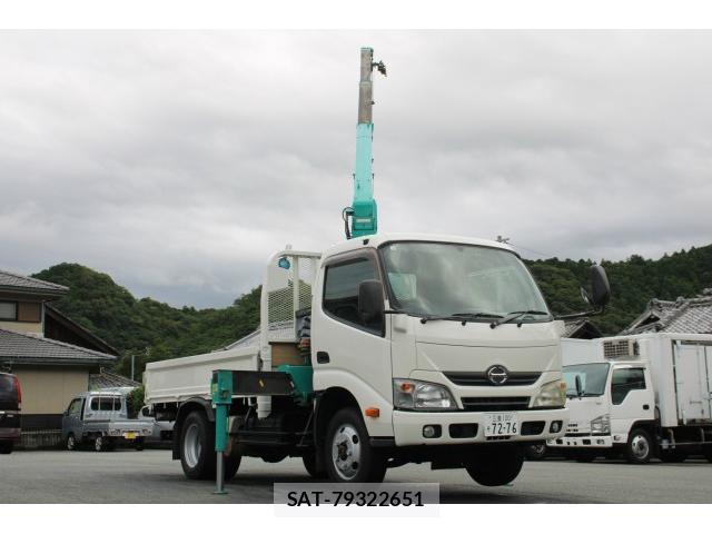 Hino DUTRO 2011-11 8814359-2