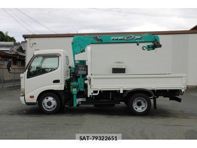 Hino DUTRO 2011-11 8814359-5
