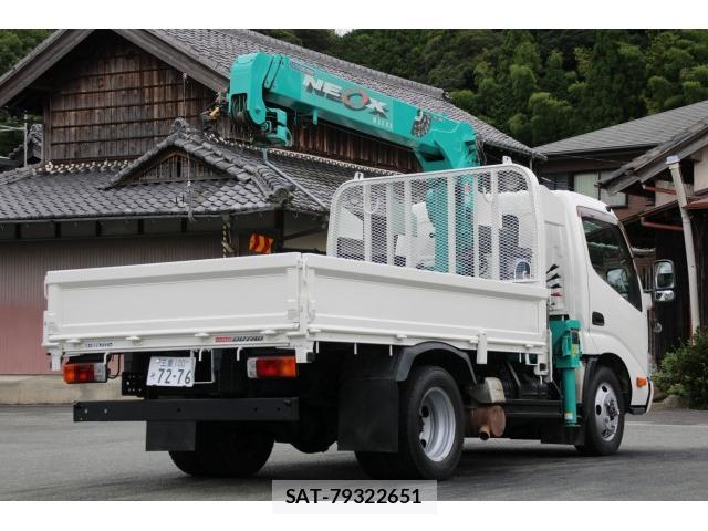 Hino DUTRO 2011-11 8814359-8