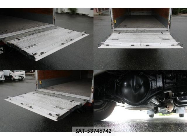 Hino DUTRO 2019-04 8814361-17