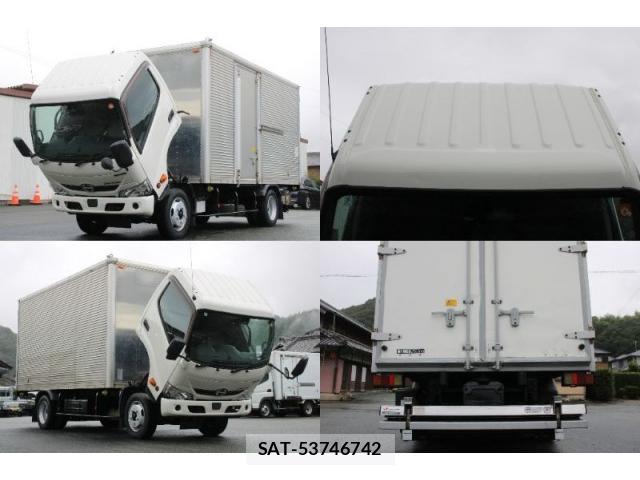 Hino DUTRO 2019-04 8814361-9