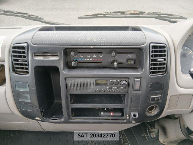 Hino DUTRO 2010-07 8814916-4