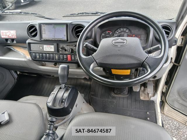 Hino DUTRO 2018-06 8814920-2