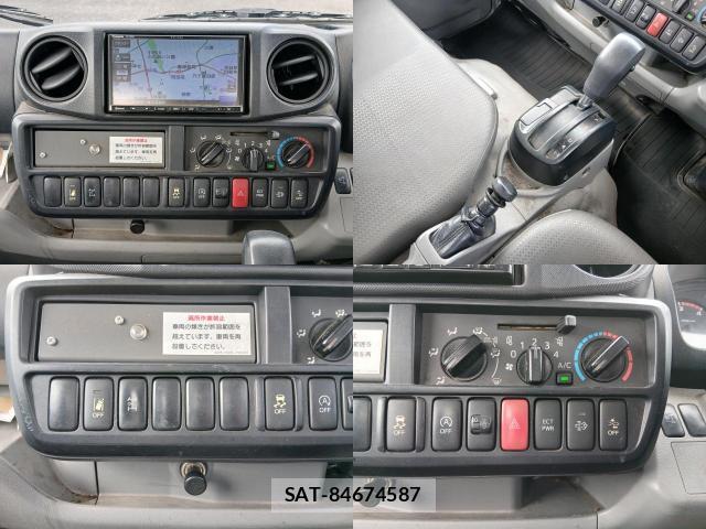 Hino DUTRO 2018-06 8814920-5