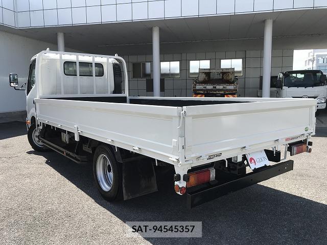 Hino DUTRO 2019-05 8815270-4