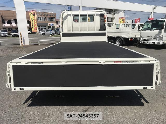 Hino DUTRO 2019-05 8815270-8