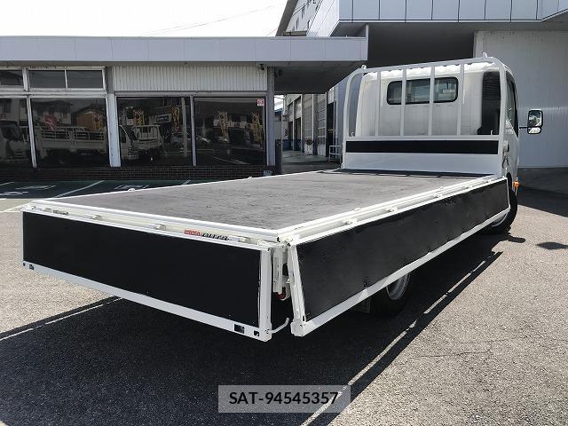 Hino DUTRO 2019-05 8815270-9