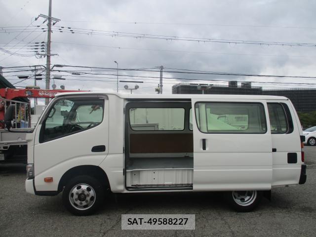 Toyota DYNA ROUTE VAN 2021-09 8812131-14