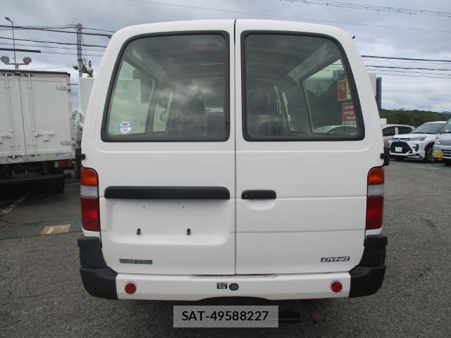 Toyota DYNA ROUTE VAN 2021-09 8812131-2