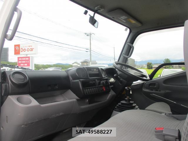 Toyota DYNA ROUTE VAN 2021-09 8812131-5