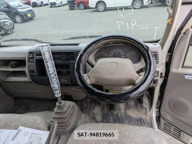 Toyota DYNA TRUCK 2015-05 8812449-2