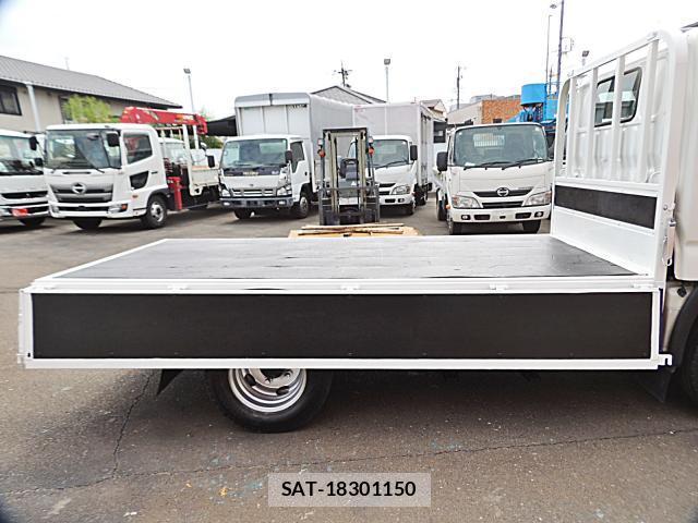 Toyota DYNA TRUCK 2019-08 8814740-14