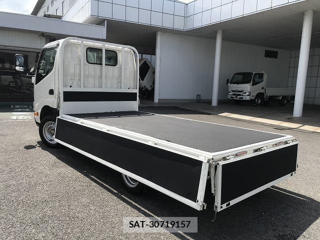 Toyota DYNA TRUCK 2021-08 8815272-5