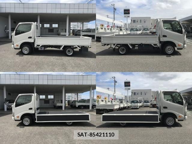 Toyota DYNA TRUCK 2021-08 8815275-3