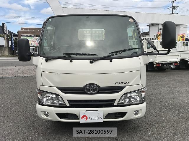 Toyota DYNA TRUCK 2021-08 8815276-1