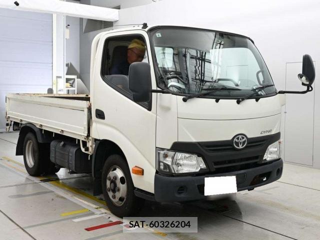 Toyota DYNA TRUCK 2017-08 8816306-0