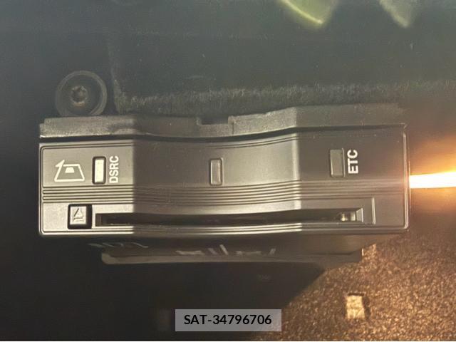 Mercedes Benz E-CLASS 2018-03 8814661-13