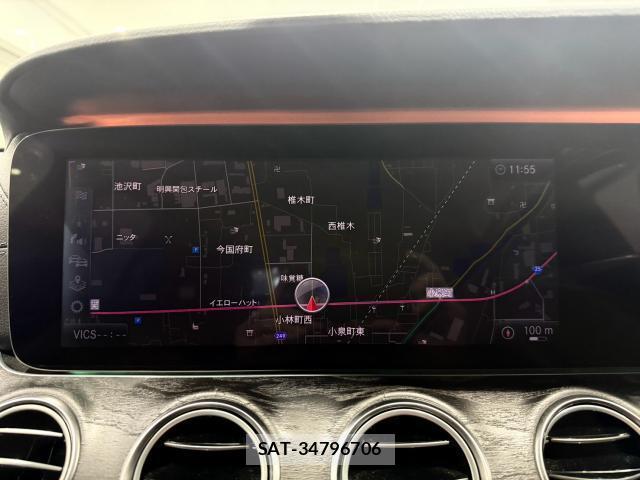 Mercedes Benz E-CLASS 2018-03 8814661-7