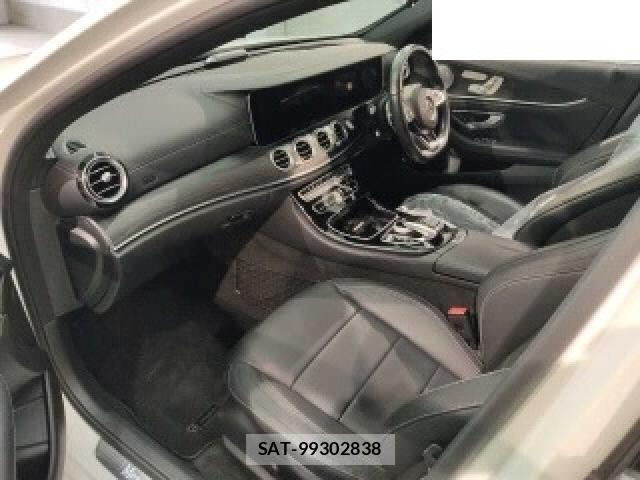 Mercedes Benz E-CLASS 2017-04 8816198-2