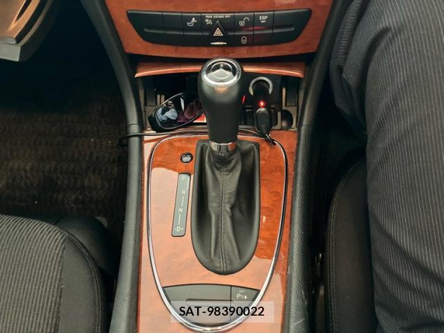 Mercedes Benz E-CLASS 2008-06 8813862-14