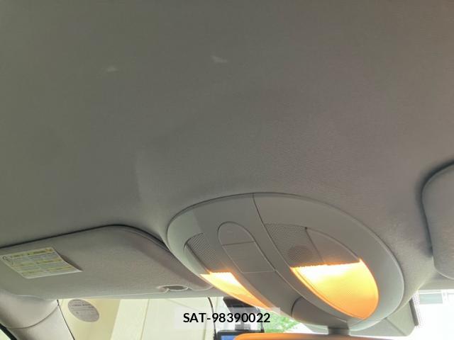 Mercedes Benz E-CLASS 2008-06 8813862-18