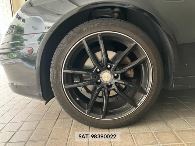 Mercedes Benz E-CLASS 2008-06 8813862-3