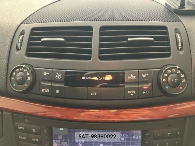 Mercedes Benz E-CLASS 2008-06 8813862-9