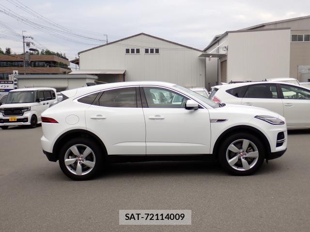 Jaguar E-PACE 2021-09 8812517-3