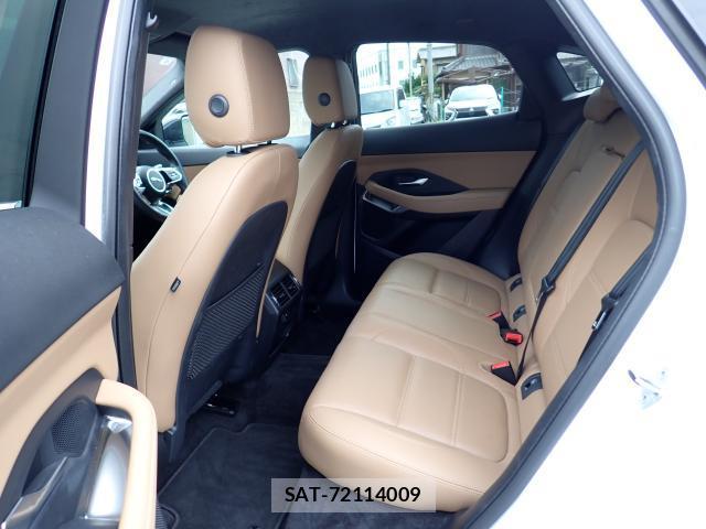 Jaguar E-PACE 2021-09 8812517-6