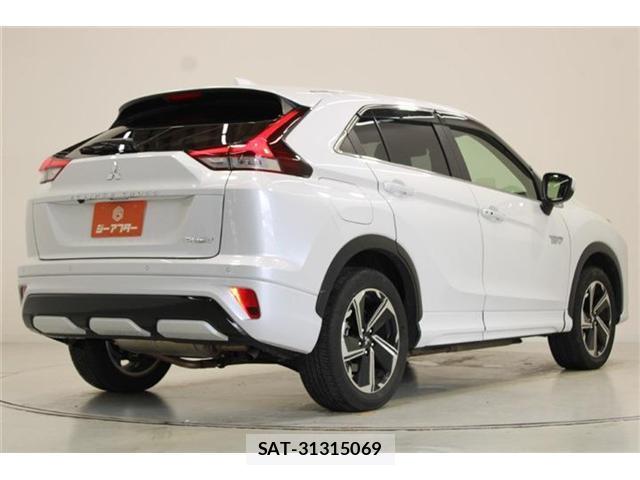 Mitsubishi ECLIPSE CROSS 2022-06 8812295-11
