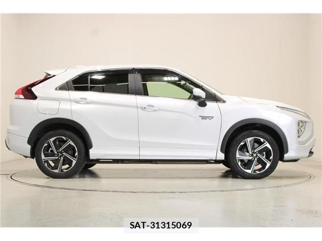 Mitsubishi ECLIPSE CROSS 2022-06 8812295-12