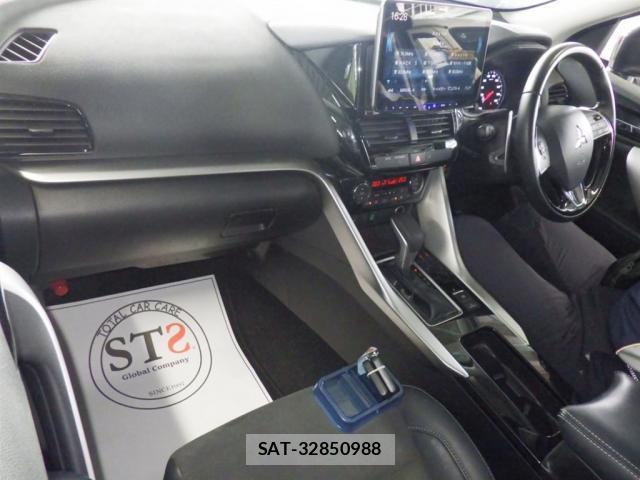 Mitsubishi ECLIPSE CROSS 2022-04 8816570-2