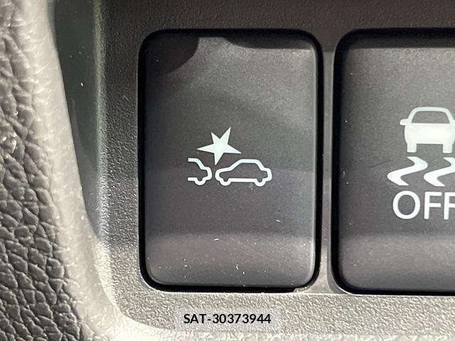 Mitsubishi EK SPACE 2017-05 8817570-3