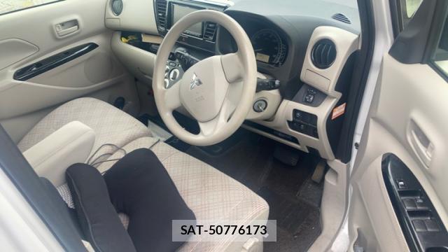 Mitsubishi EK SPORT 2017-06 8812212-9