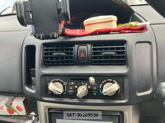 Mitsubishi EK SPORT 2002-09 8813595-18