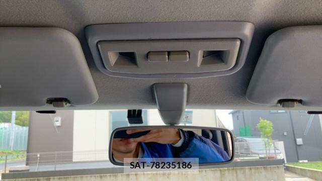 Mitsubishi EK SPORT 2008-01 8817467-17