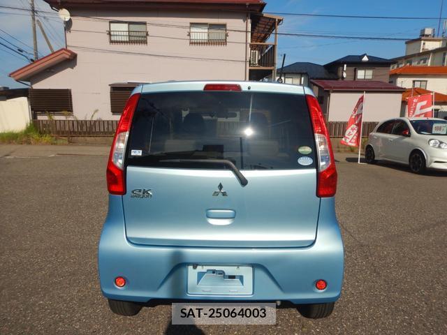 Mitsubishi EK WAGON 2016-12 8814310-6