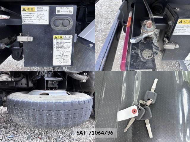 Isuzu ELF TRUCK 2017-09 8812906-12